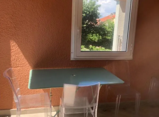 Belle Au Centre De Tropez Avec Piscine Et Garage